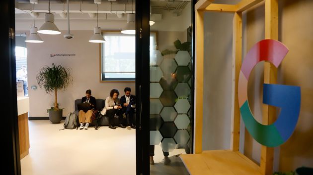 Google permitirá usar la IA Gemini durante sus entrevistas de trabajo a los candidatos que se presenten a cualquiera de sus puestos