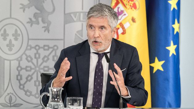 Jupol denuncia que Marlaska envía a policías nacionales “gratis” a trabajar en la Operación Paso del Estrecho 2026