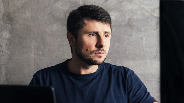 La Inteligencia Artificial elimina su puesto y calculan su salario y antigüedad a la baja para pagarle menos indemnización: es despido improcedente