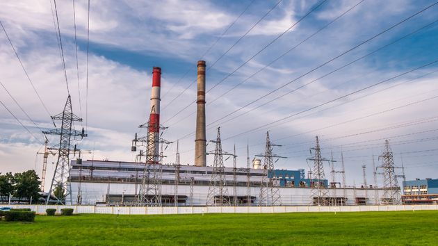 Una empresa familiar reparte 215 millones de euros entre sus empleados tras vender su compañía eléctrica por 1.460 millones después de 43 años