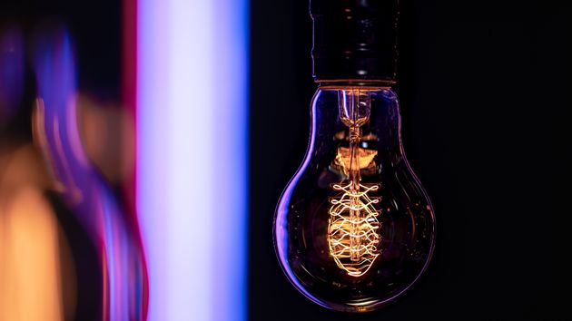 El precio de la luz del lunes 18 de mayo de 2026 en el mercado mayorista: las horas más baratas y caras
