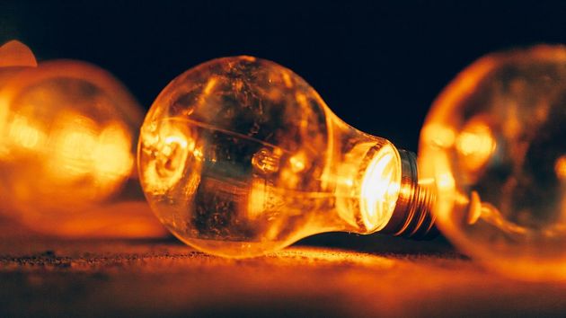 El precio de la luz del domingo 24 de mayo en el PVPC sube, pero mantiene 8 tramos por debajo de los 60 euros