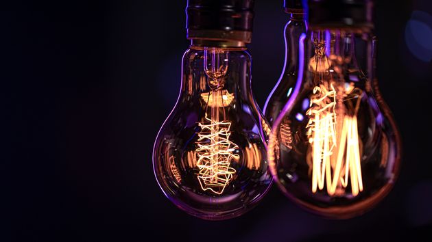 El precio de la luz del miércoles 27 de mayo de 2026 en el PVPC sube otra vez y varias franjas superan los 200 euros
