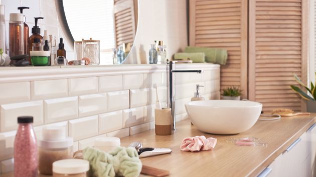 Los dormitorios se mantendrán frescos en las noches calurosas sin ventilador si se utiliza este sencillo artículo del baño