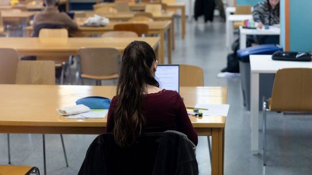 España sigue por encima de la media europea de jóvenes ‘ninis’, sin empleo y con poca formación