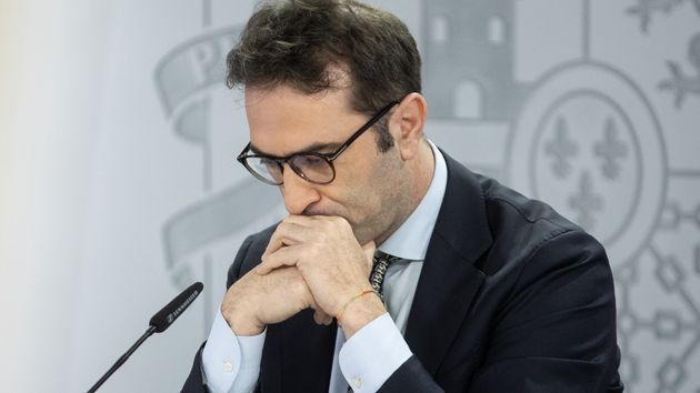 Bruselas amplía el expediente contra España por el modo de frenar la OPA de BBVA a Sabadell