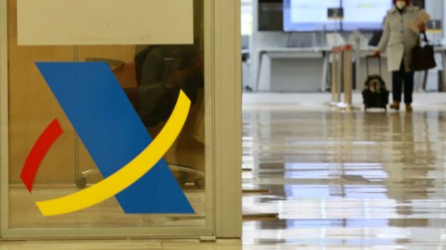 Hacienda obliga a un jubilado que vive en Portugal a tributar por su pensión en España y le exige 8.336,09 euros