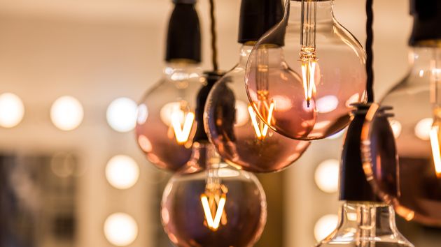 El precio de la luz sube este martes 9 de junio de 2026: horas más baratas y caras