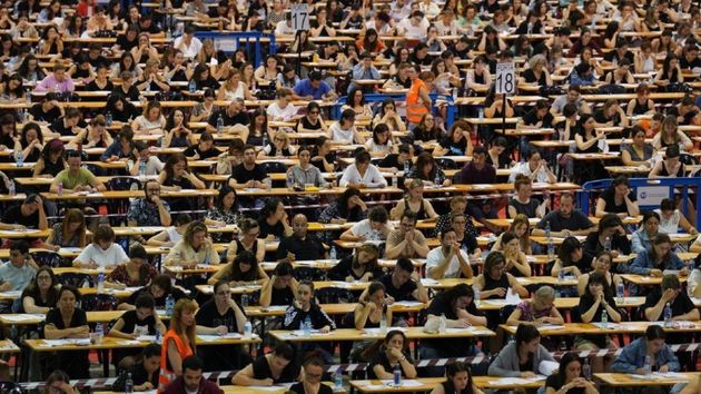 El BOE sorprende con una gran convocatoria de oposiciones esta semana: 2.209 nuevas plazas de empleo público para ser funcionario
