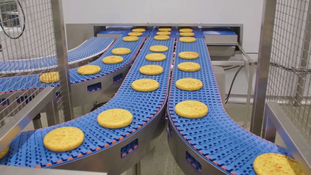 El secreto de las tortillas de Mercadona: fuego real, 500 millones de huevos y 80 millones de unidades al año