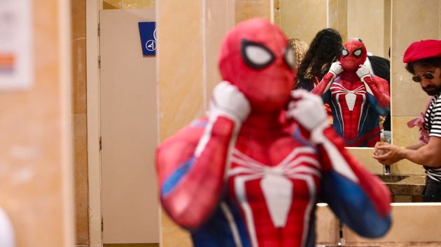 Buscan al mayor fan de Spiderman: pagan 1.000 euros por un día con viaje y hotel gratis