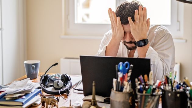 La Inteligencia Artificial no es el problema: las empresas no quieren contratar a jóvenes sin experiencia para teletrabajar según un informe