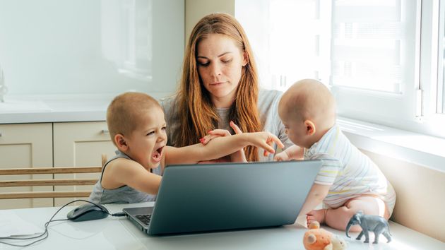 Los expertos coinciden: el teletrabajo empeora la salud mental de millones de personas que se sienten más solas y sin opciones de desconexión digital