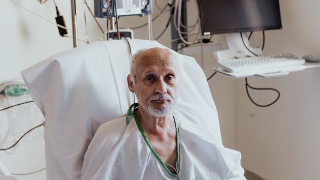 La Justicia niega la incapacidad permanente absoluta a un carpintero con cáncer de sangre al considerar que “puede realizar trabajos livianos”, y solo le concede la total