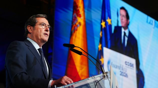 Garamendi pide acabar con la "deriva institucional" para frenar la "asfixia" de unas empresas que necesitan soluciones