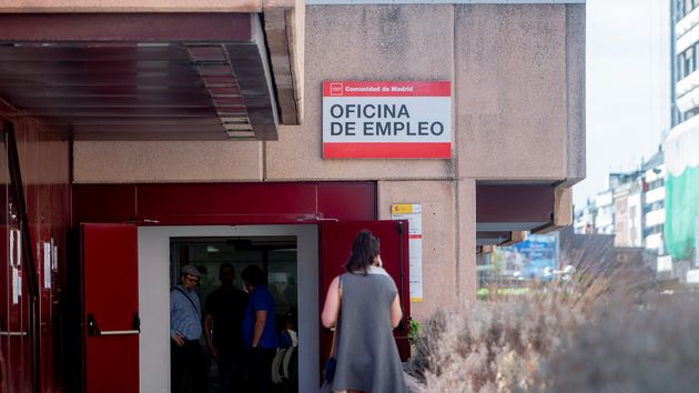 El SEPE rechaza conceder el subsidio para mayores de 52 años a los trabajadores que no tengan el mínimo de cotizaciones para cobrar la pensión de jubilación