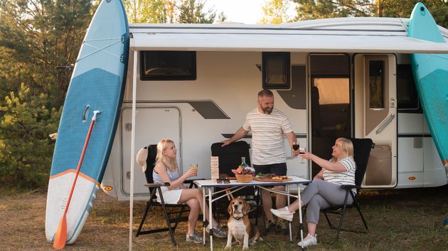 Un experto en autocaravanas lo deja claro: una semana en hotel supera los 1.100 euros y en caravana cuesta unos 600 euros