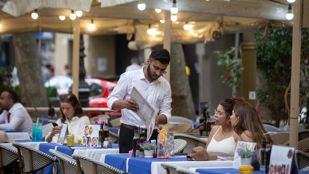 Baleares busca trabajadores para el sector del turismo con 4.150 ofertas de empleo activas y sueldo medio de 2.042 euros al mes
