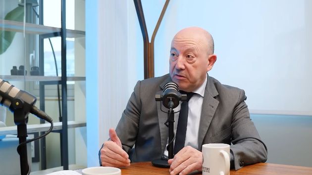 Gonzalo Bernardos, economista: “Para ahorrar hay que ingresar más dinero y, para ello, trabajar más de lo imprescindible”