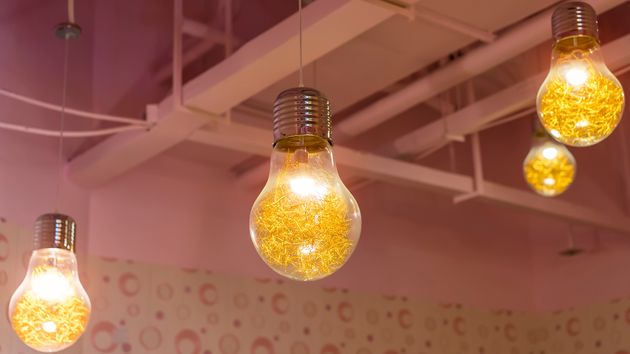 Precio de la luz del viernes 26 de junio de 2026 en el PVPC: horas más baratas y caras