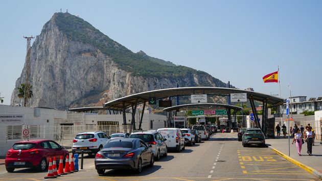 Hacienda elimina a Gibraltar de la lista de paraísos fiscales y añade a Rusia