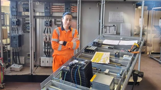 Paula Bermúdez, 34 años, electricista colombiana: "No somos conscientes muchas veces de hasta dónde podemos llegar, la gente piensa que es poner focos"