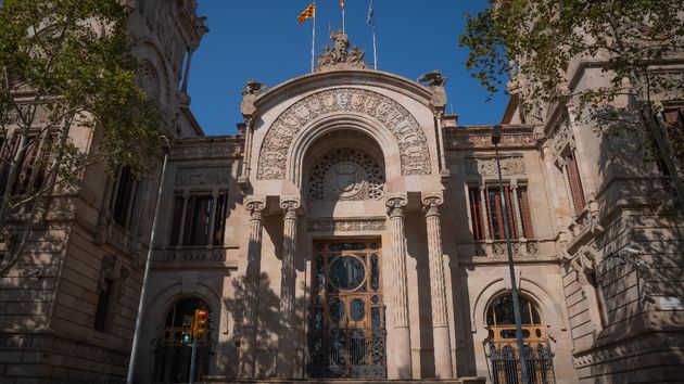 Está 4 días de baja, se va de vacaciones y al reincorporarse le dicen que está despedido por bajo rendimiento: es improcedente pero no nulo