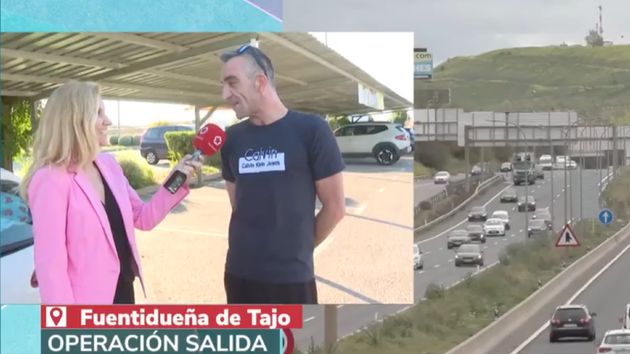 Roberto, conductor en plena operación salida: "Viajo con la familia 350 kilómetros, he pasado la ITV y llevo la baliza a mano, aunque no la he usado nunca"
