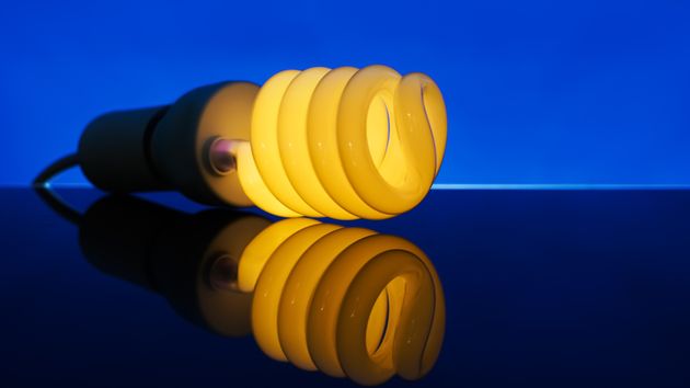 El precio de la luz del sábado 4 de julio en el PVPC: horas más baratas y caras