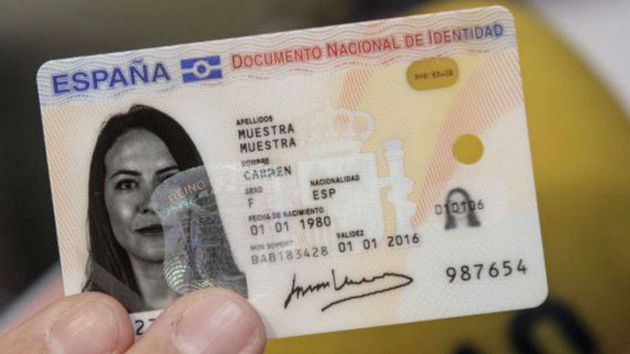 Entró en vigor: hasta 100.000 euros de multa por fotocopiar o fotografiar el DNI