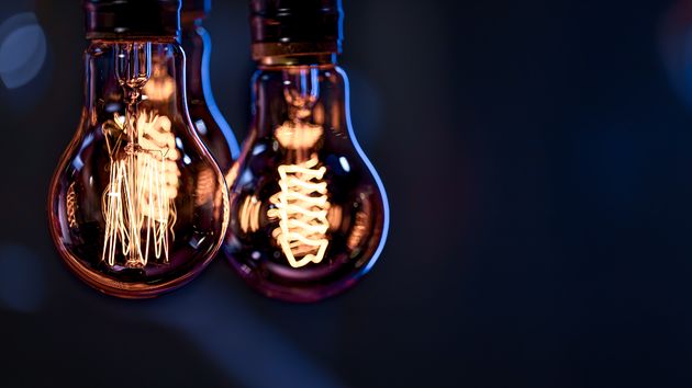 El precio de la luz del viernes 10 de julio en el PVPC: horas más baratas y caras