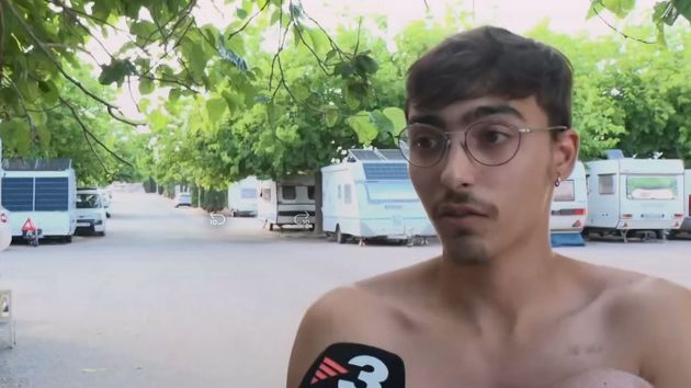 José, padre de un bebé de 3 meses: "Compré una caravana porque no tenía donde estar. Hoy en día no te puedes permitir un alquiler"