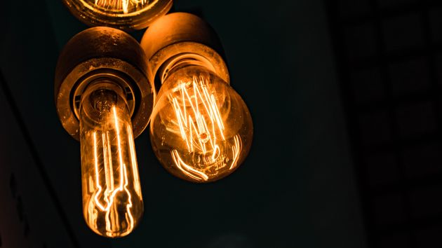 El precio de la luz del martes 14 de julio de 2026 en el mercado mayorista: las horas más baratas y caras