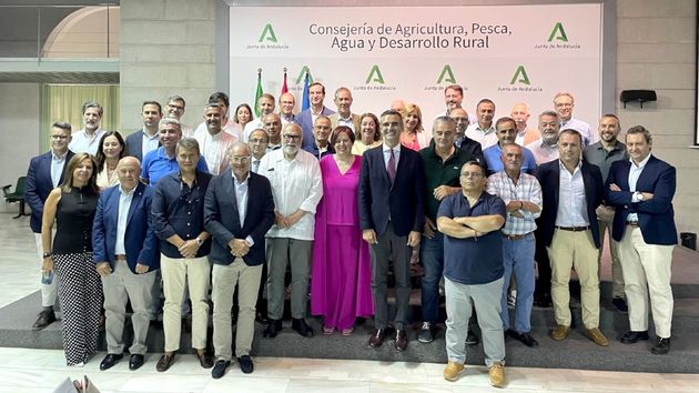 El Gobierno moviliza 14,5 millones de euros para renovar 7.000 hectáreas de regadío en Almería