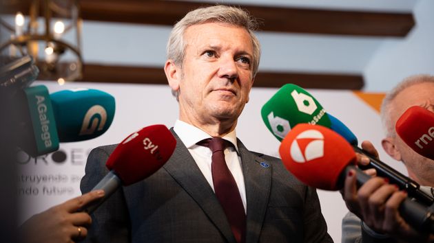 La Xunta de Galicia convoca a dos fallecidos y nueve jubilados para elegir plaza después de tardar más de cinco años en resolver unas oposiciones