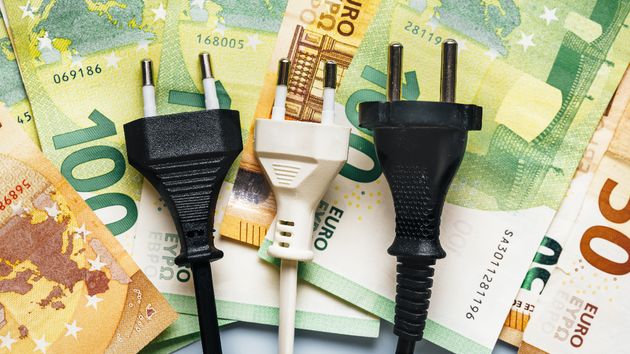 El precio de la luz del domingo 19 de julio de 2026 en el mercado mayorista: las horas más baratas y caras