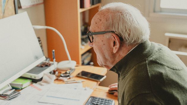 Un economista plantea compatibilizar la pensión con un sueldo mediante una jubilación gradual