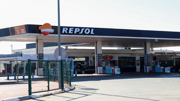 El precio de la gasolina se dispara esta semana y el diésel ya cuesta 1,62  euros: llenar el depósito roza los 90 euros