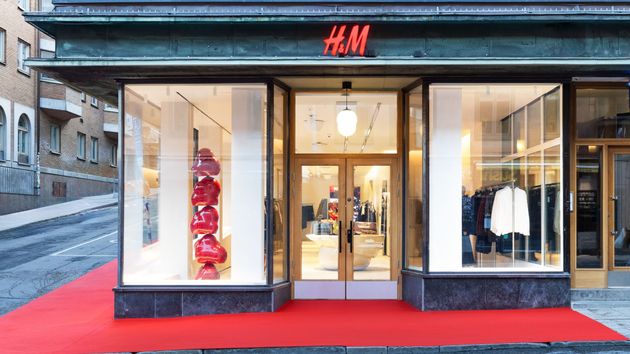 La Audiencia Nacional tumba los controles de bolsos y taquillas de H&M a sus trabajadores por vulnerar su intimidad