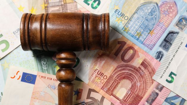 Le despiden al día siguiente de iniciar una baja por ansiedad por “bajo rendimiento”: deben readmitirle y pagarle cerca de 200.000 euros