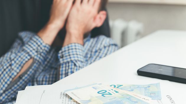 Un hijo se queda sin 199.845 euros de herencia y debe pagar otros 68.025 al resto de herederos porque el préstamo de sus padres fue considerado una donación