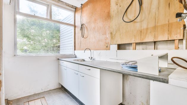 Un casero tendrá que devolver 207.162 euros a sus inquilinos porque cuadruplicó el alquiler tras reformar la cocina y los baños sin permiso