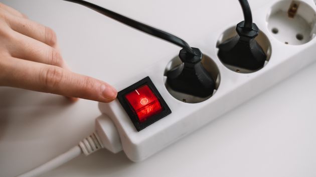 El precio de la luz del jueves 6 de agosto de 2026 en el mercado mayorista: las horas más baratas y caras