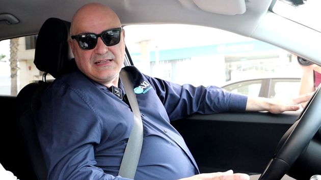 José Antonio, taxista: “Si un cliente sube a casa a por la cartera y no te deja el teléfono móvil, no vuelve. He asumido que hay una serie de carreras al año que no te pagan”