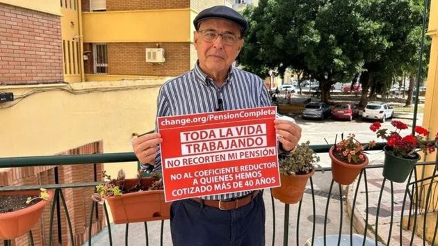 Manuel, jubilado con 43 años cotizados: "El sistema de pensiones me castiga con un recorte de por vida por jubilarme seis meses antes"