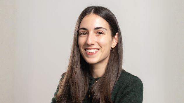 Beatriz Caballero, experta en nóminas, aclara si es mejor cobrar en 12 o en 14 pagas: “Las 14 pagas no significan cobrar más dinero”