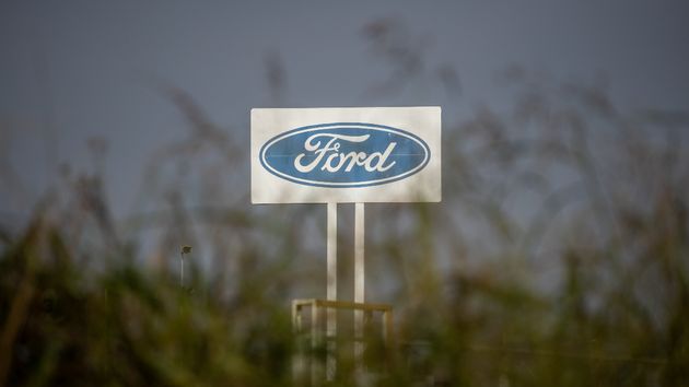 Un trabajador de Ford con 60 años es despedido por robar un paquete de galletas de 1,70 euros y ahora quiere demandar a la empresa