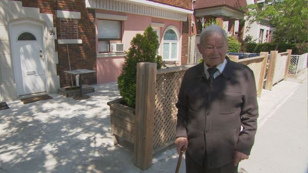 Echan de su casa a un hombre de 92 años después de 20 años porque el casero decía que iba a vivir allí: ahora el edificio se vende por 1,4 millones de euros
