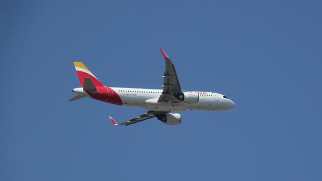 ¿Puede un español seguir viajando a Italia solo con el DNI? Schengen refuerza sus controles sin cerrar fronteras