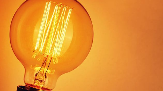 El precio de la luz hoy lunes 10 de agosto de 2026 en el PVPC: horas más baratas y caras